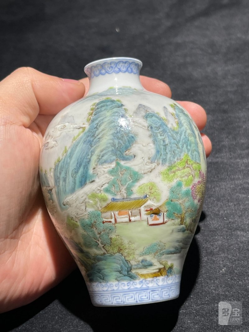 民国 粉彩山水纹梅瓶 - 图2
